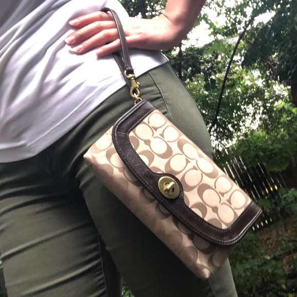 Coach fabric wristlet - Picture 1 of 4